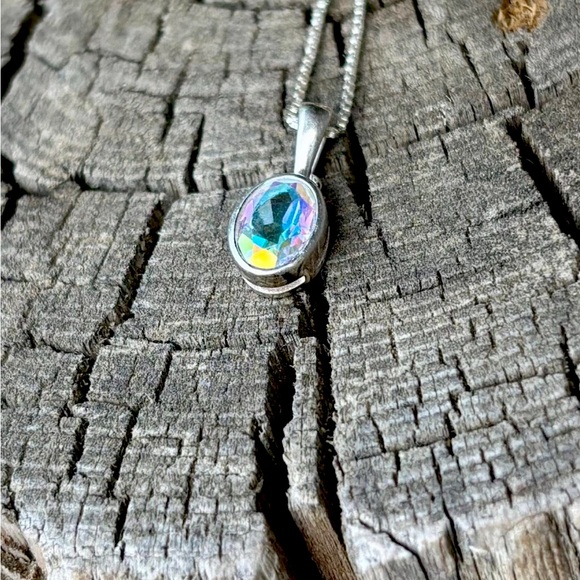 Mercury Topaz Necklace - Picture 6 of 14